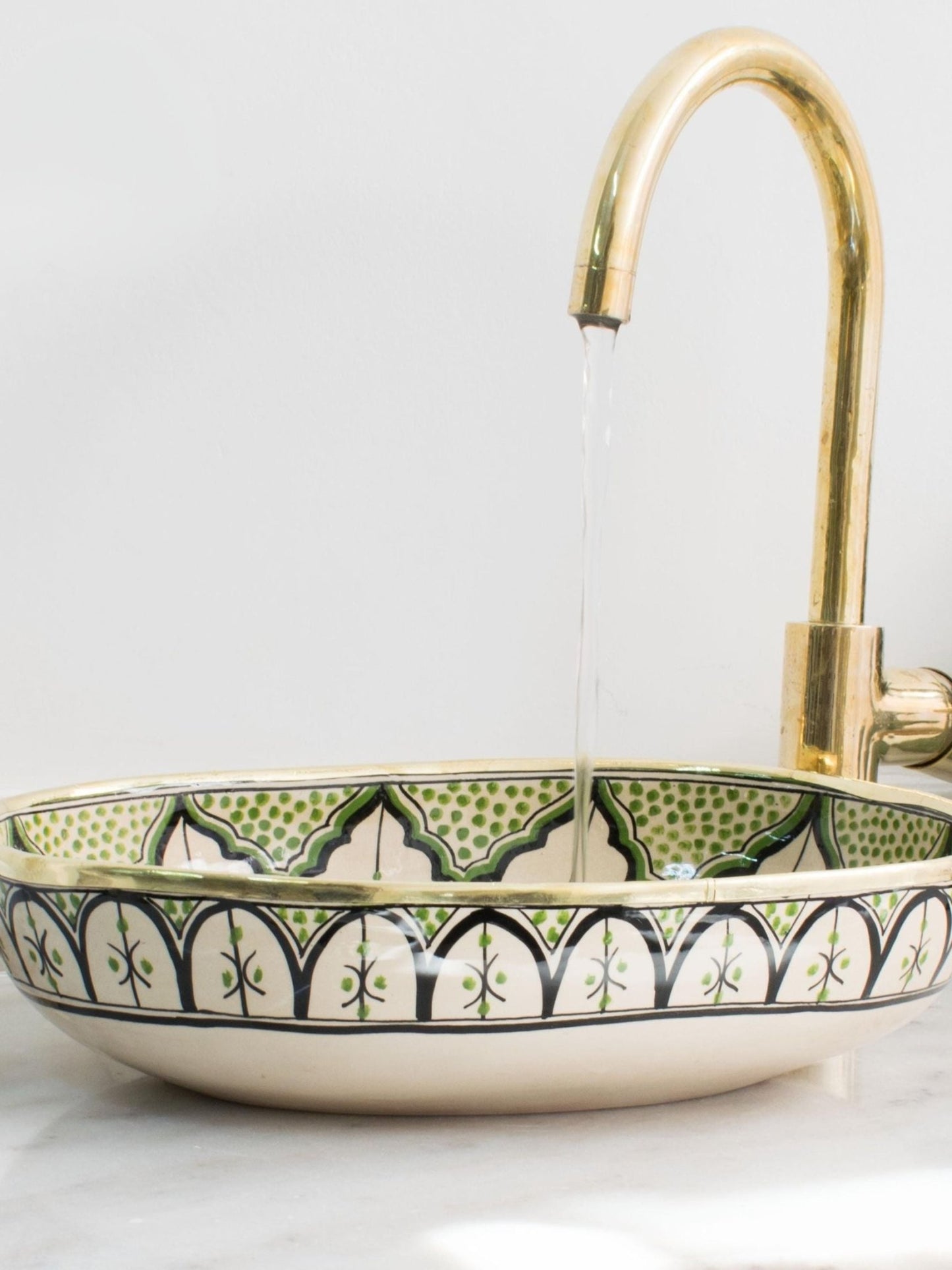 Azrou - Handmade Green Oval Bathroom Sink – Elegant, Customizable, and Lead - Free - (ETAT) - OunizZ