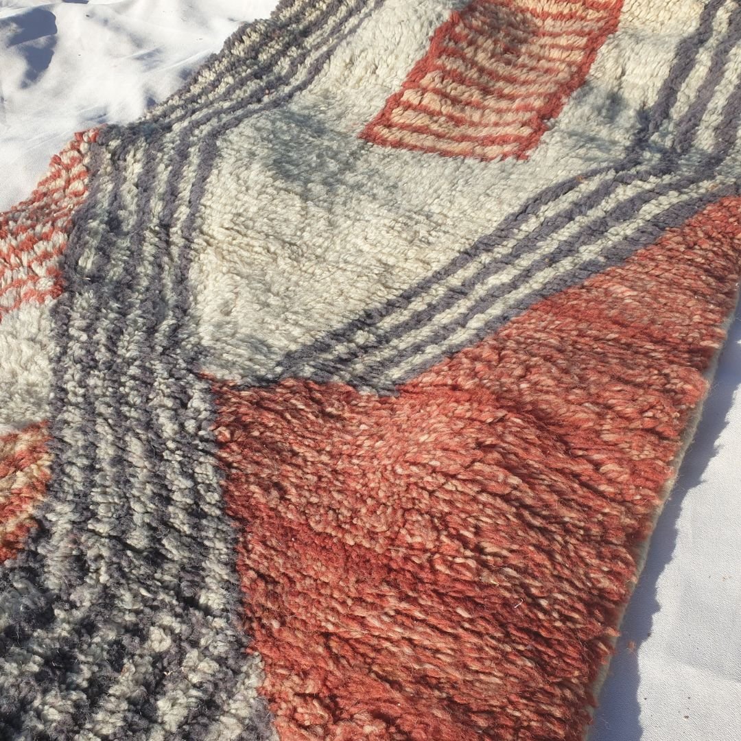 Canza | Handmade Beni Mrirt Runner Rug 2x12 ft – Plush Terracotta Orange Abstract Striped Moroccan Wool Hallway Runner | 2'6"x12'3" Ft | 77x373 cm - OunizZ