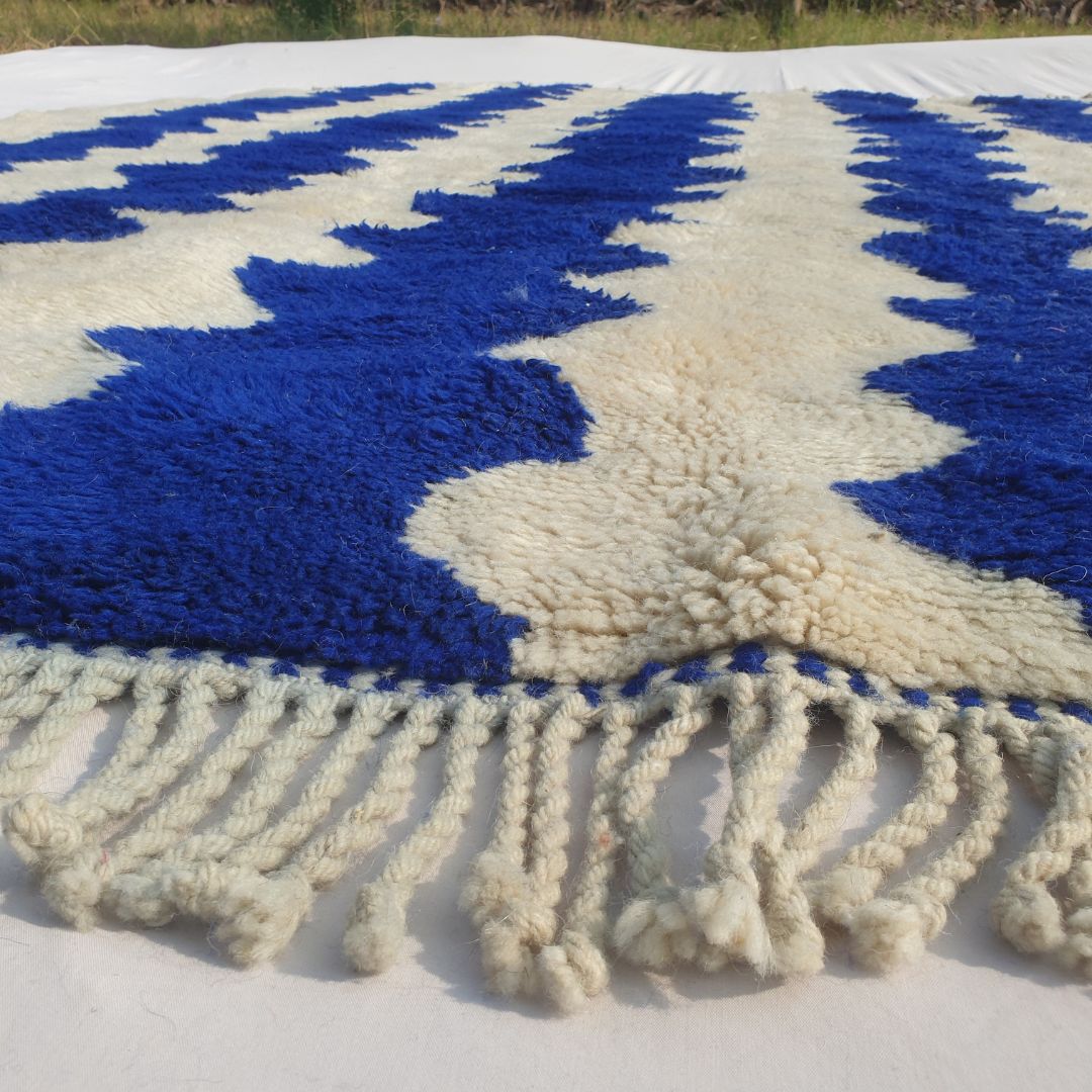 Fdilla | Beni Mrirt 8x10 Rug White Blue Fluffy Luxury | 8'53x10' Ft | 260x303 cm - OunizZ