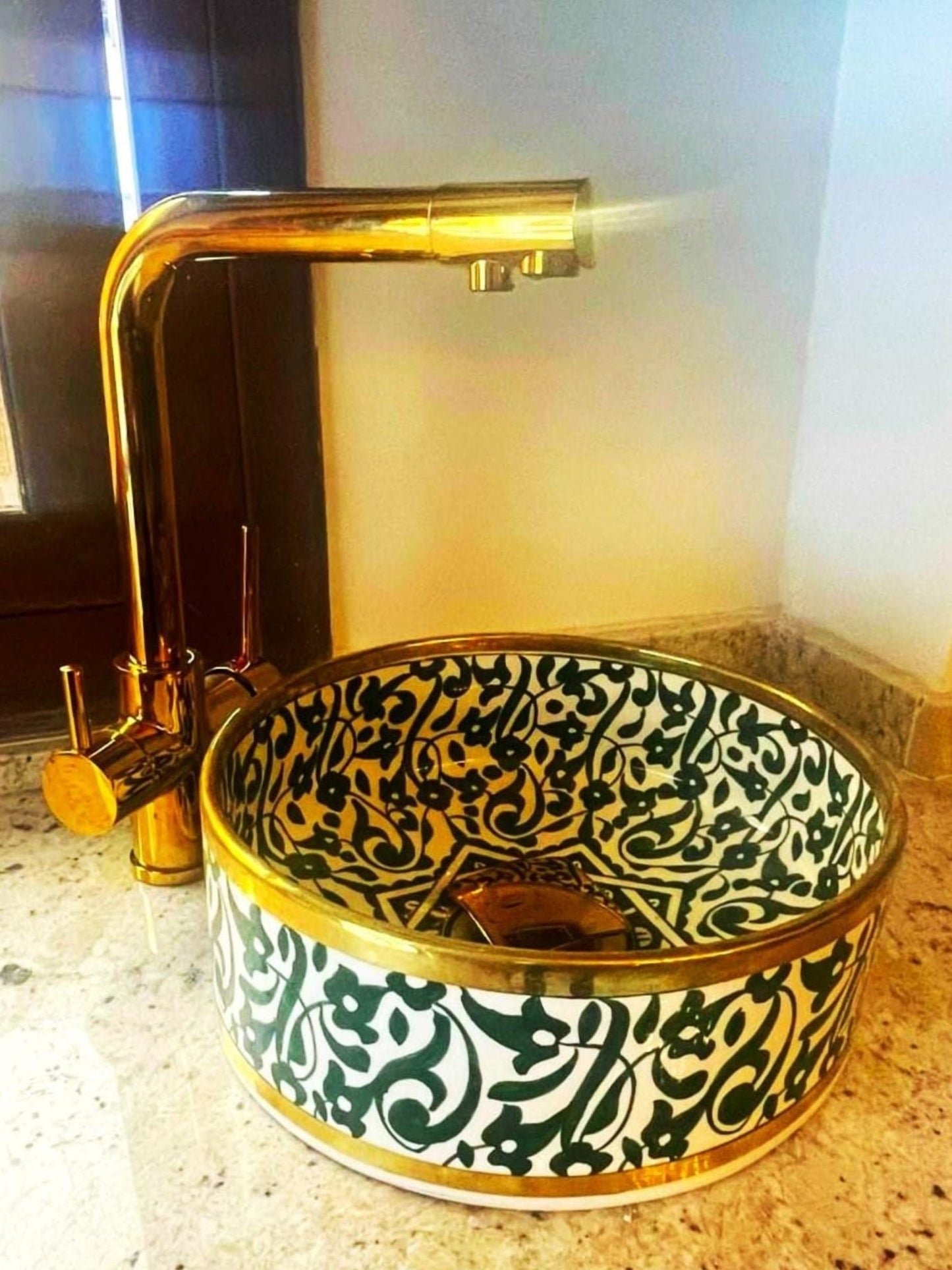 Kenitra - Green Round Bathroom Sink with Brass Rim – Elegant, Hand - painted, Customizable, and Lead - Free - (ETAFS) - OunizZ
