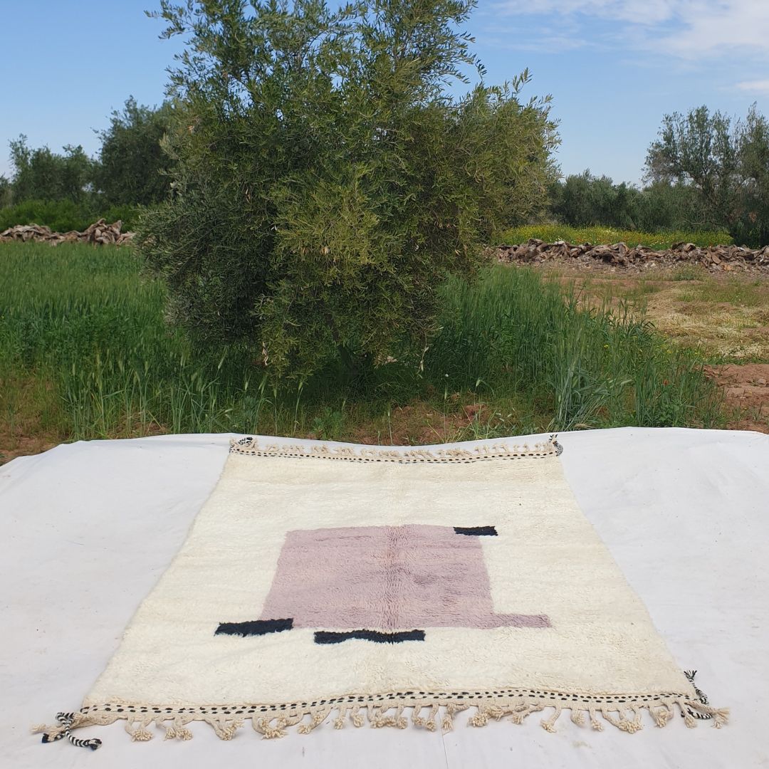 Khzamia | Moroccan Beni rug 6x9 Ultra Soft | White & Lavender Beni Ouarain | 9'51x6'69 Ft | 290x204 cm - OunizZ