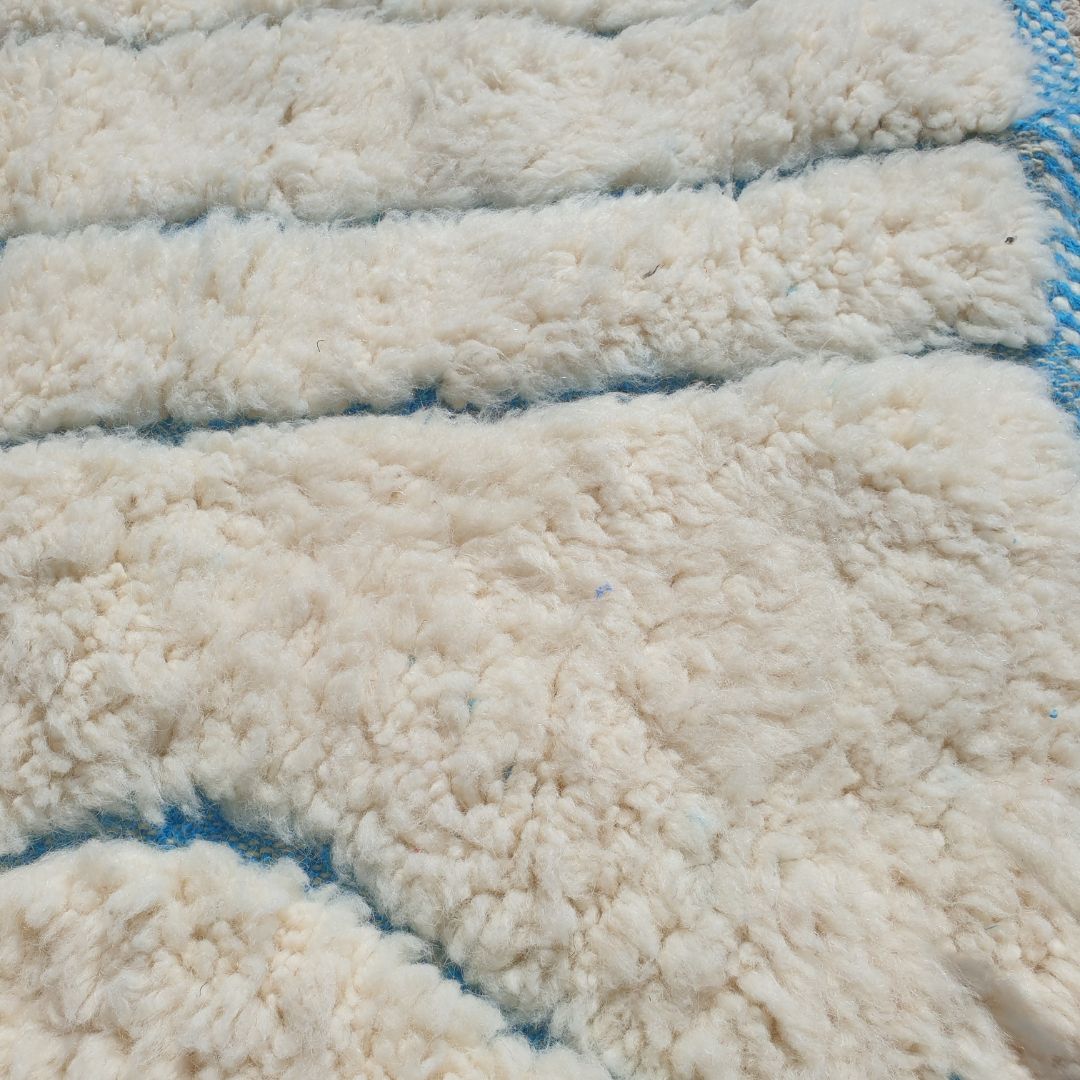 Lisma | White & Sky Blue Beni Ourain Moroccan Rug 3x5 - Abstract Minimalist Design | 3'31x5'25 Ft | 101x160 cm - OunizZ