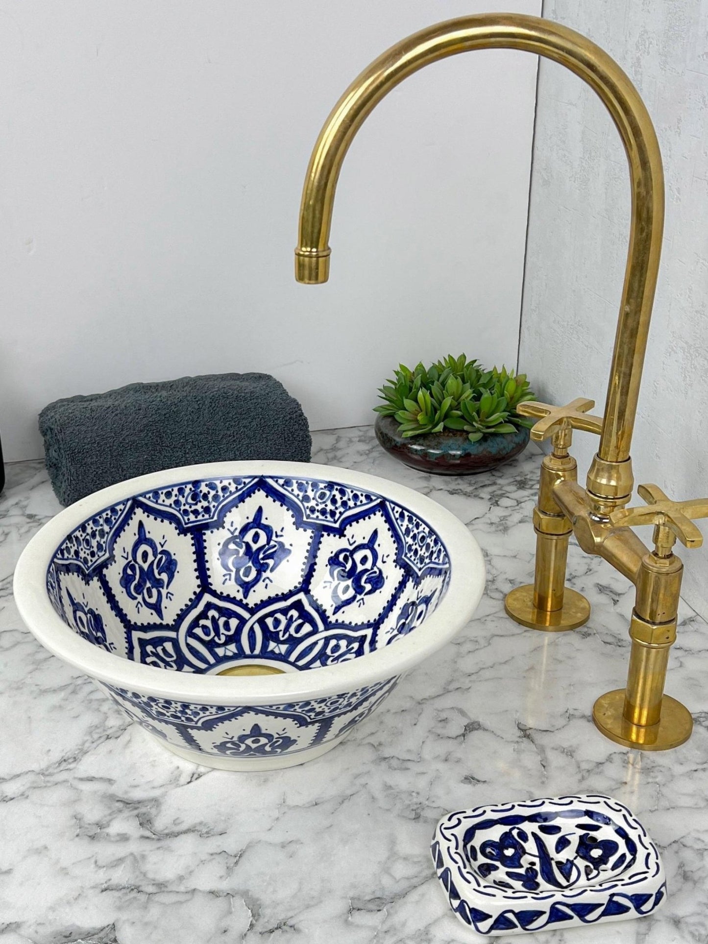 Nador - Moroccan Blue Ceramic Bathroom Sink – Elegant, Customizable, Handcrafted and Lead - Free - (ETMMT) - OunizZ
