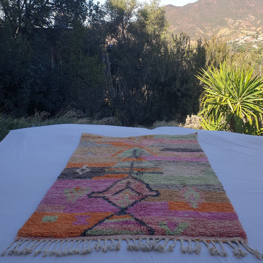 Njala - Colorful 5x8 Moroccan Rug Boujad | Authentic Berber Living room & Bedroom Rug | 5'44x8'23 Ft | 166x251 cm - OunizZ