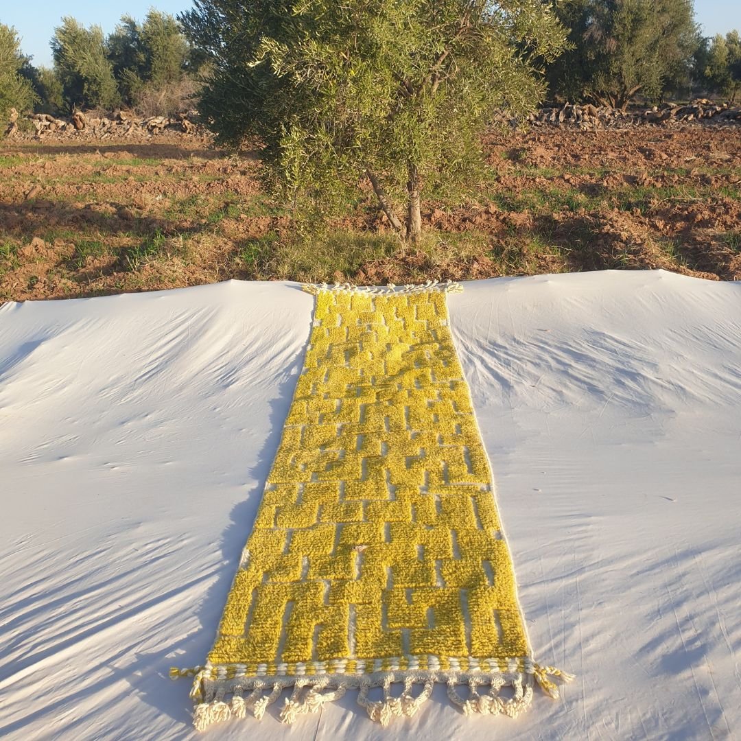Sreama Runner - Yellow Moroccan Runner Rug Beni Ourain | Authentic Berber Hallway runner | 2'66x10'17 ft | 81x310 cm - OunizZ