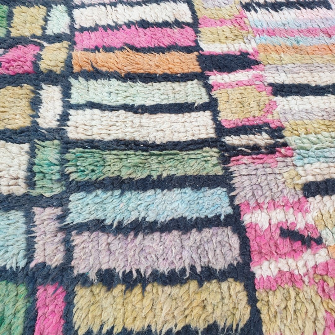 Affra - Moroccan Rug Boujaad | Colorful Authentic Berber Handmade Bedroom Rug | 8'30x5'48 Ft | 2,53x1,67 m - OunizZ
