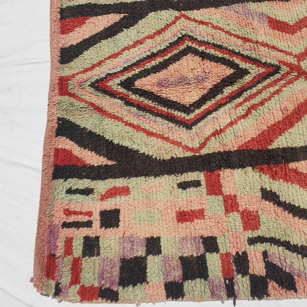 Chbila - Moroccan Boujad Berber Rug | Colorful Authentic Handmade Bedroom Rug | 8'3x5'4 Ft | 2,54x1,66 m - OunizZ