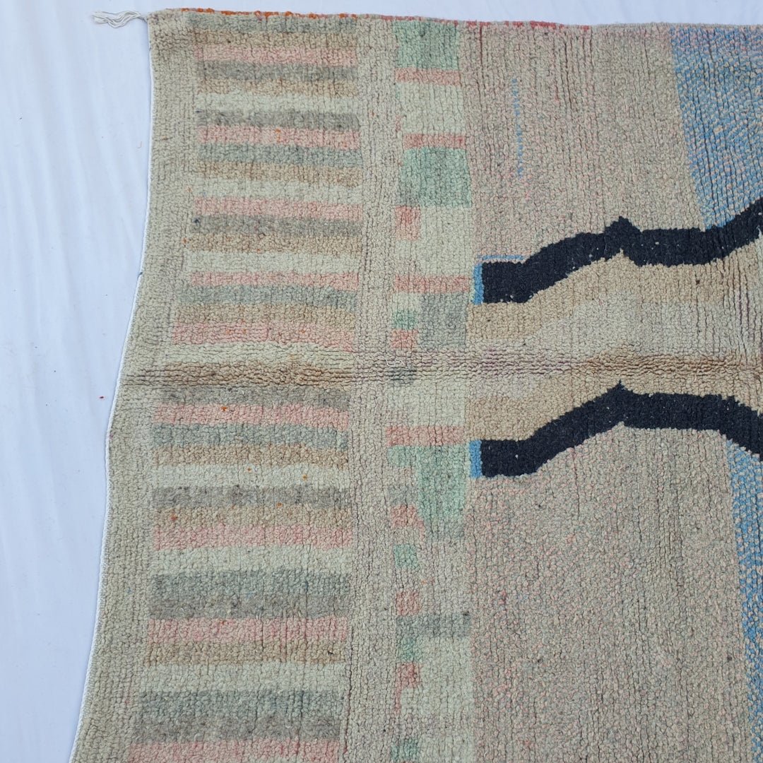 Dwilat - Moroccan Rug Boujaad | Colorful Authentic Berber Handmade Bedroom Rug | 7'61x5'05 Ft | 2,32x1,54 m - OunizZ