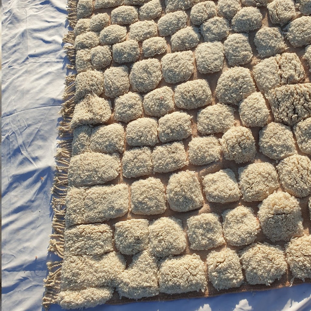 Handcrafted BENI MOROCCAN RUG | Dye Wool Authentic & Soft Rug | Berber Moroccan Rug | Moroccan Woolen Carpet JBEN | 8'3x7'8 Ft | 2,5x2,4 m - OunizZ