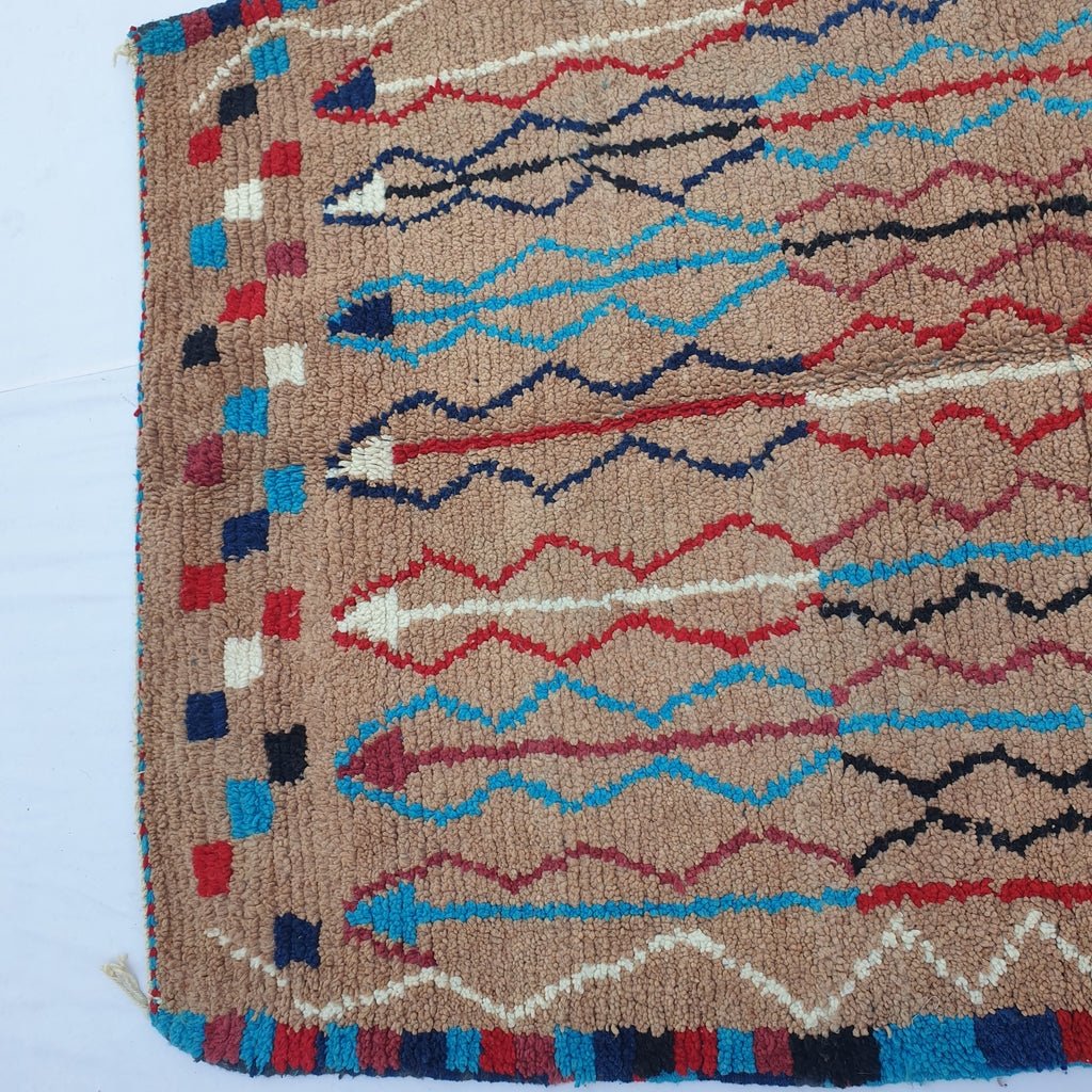 Lassia - Moroccan Boujad Berber Rug | Colorful Authentic Handmade Bedroom Rug | 8'4x5'4 Ft | 2,57x1,64 m - OunizZ