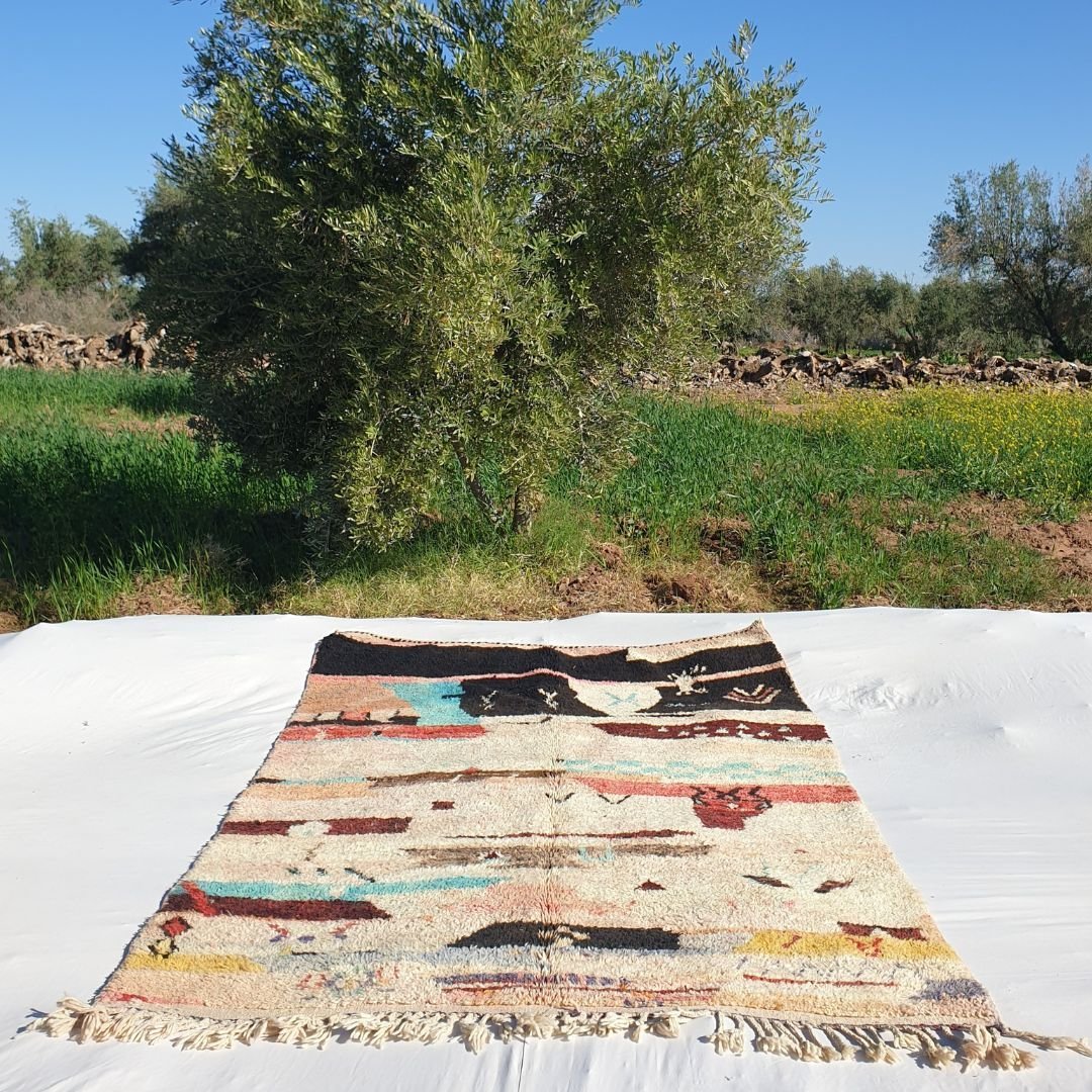 Malkia - MOROCCAN RUG 5x8 BOUJAAD Authentic Berber Rug | Handmade Bedroom Carpet | 8'7x5'7 Ft | 2,64x1,75 m - OunizZ