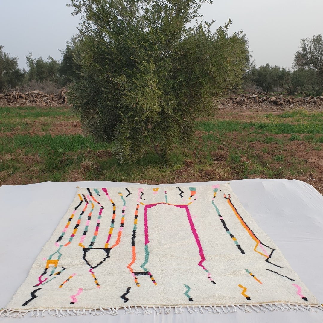 Massla - Moroccan Rug 8x10 White Azilal | Authentic Berber Moroccan Living room Rug | Handmade Moroccan 100% Wool Rug | 308x240 cm | 10x8 ft - OunizZ