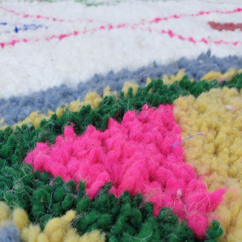 Mezzigha - BENI OUARAIN Moroccan White Rug Soft & Thick for Living Room or bedroom | Moroccan High Pile Area Rug Berber Authentic Wool | 9'8x6'6 Ft | 298x200 cm - OunizZ