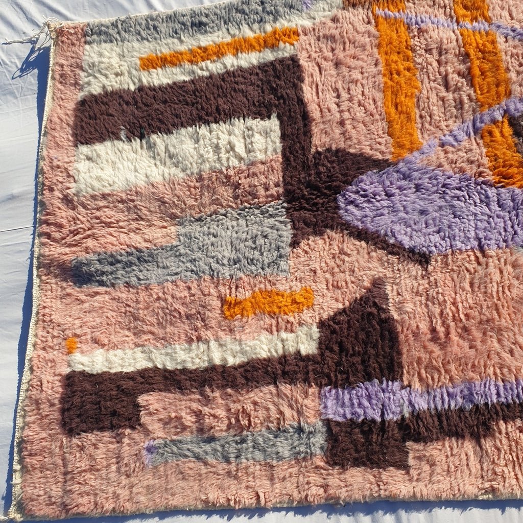 MOROCCAN BOUJAAD RUG | Moroccan Berber Rug | Colorful Rug Moroccan Carpet | Authentic Handmade Berber Bedroom Rugs | 8'4x4'9 Ft | 2,56x1,50 m - OunizZ