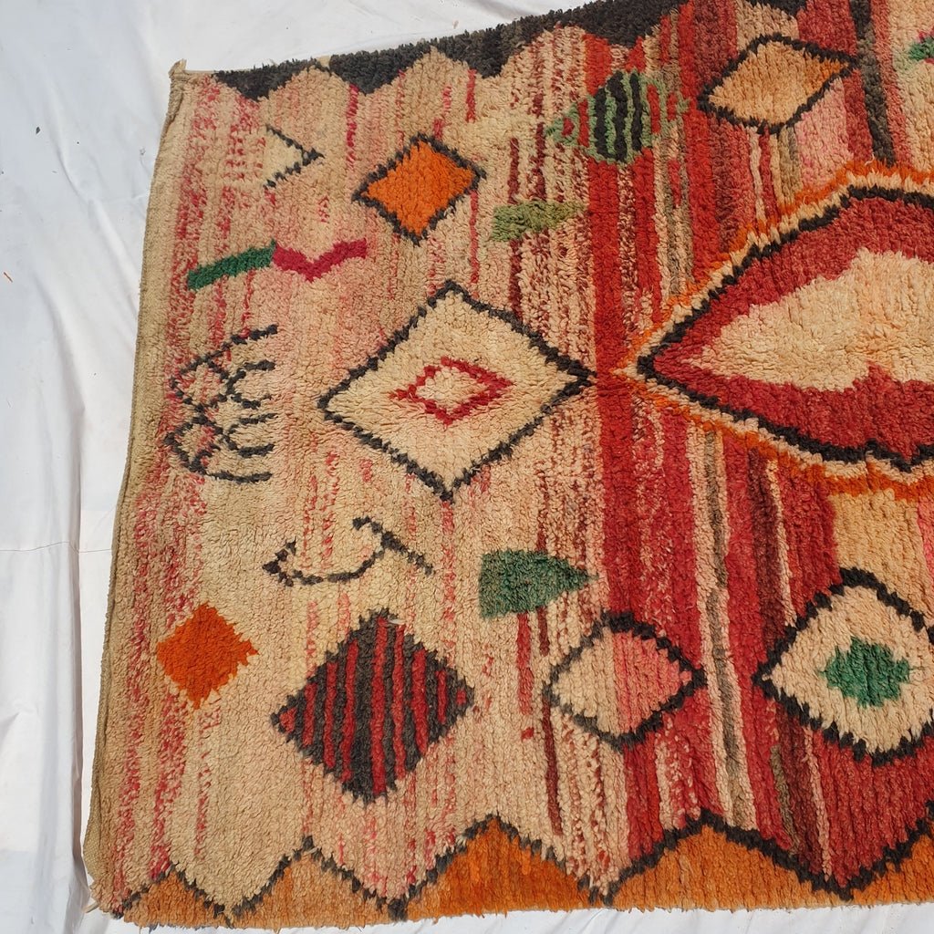 MOROCCAN BOUJAAD RUG | Moroccan Berber Rug | Colorful Rug Moroccan Carpet | Authentic Handmade Berber Bedroom Rugs | 8'5x5'1 Ft | 2,6x1,56 m - OunizZ