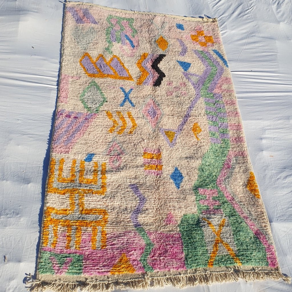 MOROCCAN BOUJAAD RUG | Moroccan Berber Rug | Colorful Rug Moroccan Carpet | Authentic Handmade Berber Bedroom Rugs | 8'6x5 Ft | 2,63x1,52 m - OunizZ