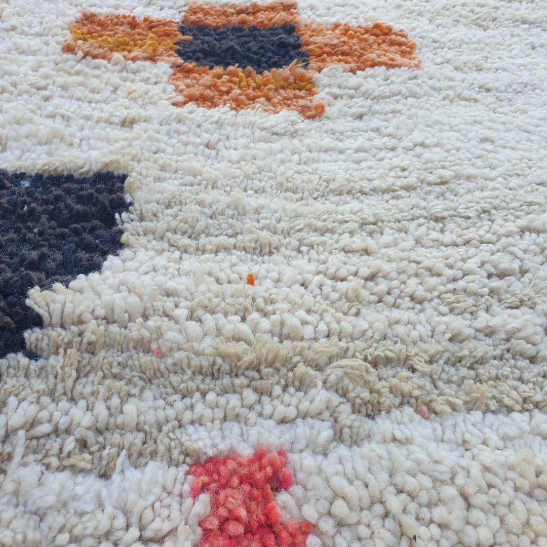 Narima - Moroccan Rug Boujaad | Colorful Authentic Berber Handmade Bedroom Rug | 9'22x5'58 Ft | 2,81x1,70 m - OunizZ