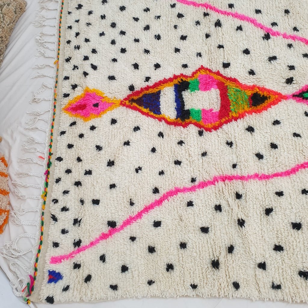 White Azilal Moroccan Rug | Berber Moroccan Rug | Moroccan Living room Rug | Authentic Handmade Moroccan Wool Rug | 321x183 cm | 10'5x6 ft - OunizZ