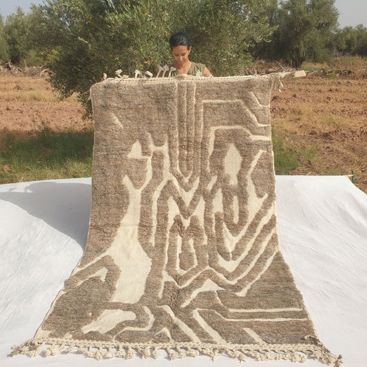 Shakla - Taupe Labyrinth Beni Ourain Rug with Sculpted Pile on Cream - Handwoven Berber Carpet | 5'x8'6" Ft | 153x259 cm