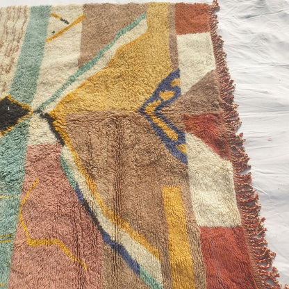 Mansuria - Beni Mrirt Rug with Painterly Abstract Bands and Black Diamond Medallion - Handwoven Berber Carpet | 7'7"x10'1" Ft | 231x309 cm