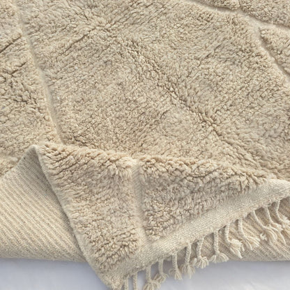 Chaika - Elfenbein Beige Beni Ourain Teppich - Klassisches Rautengitter Geschnitztes Relief Marokkanischer Berber Teppich | 207x281 cm