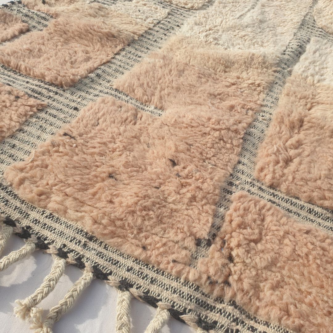 Fareja - Ivory & Blush Beni Ourain Rug - Two-Tone Block Patchwork Moroccan Berber Carpet | 6'5"x9'2" Ft | 196x280 cm