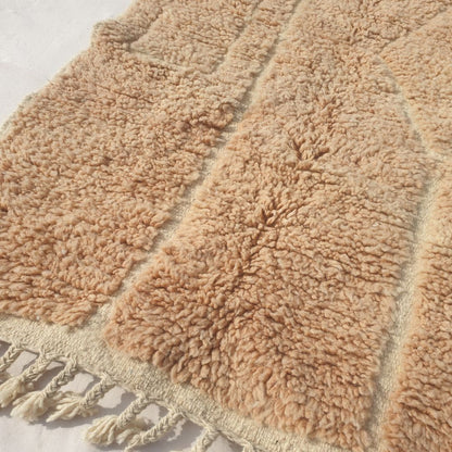 Wynona - Beige Beni Ourain Accent Rug with Carved Diamond and Rectangular Relief - Small Moroccan Berber Carpet | 3'5"x4'9" Ft | 104x144 cm