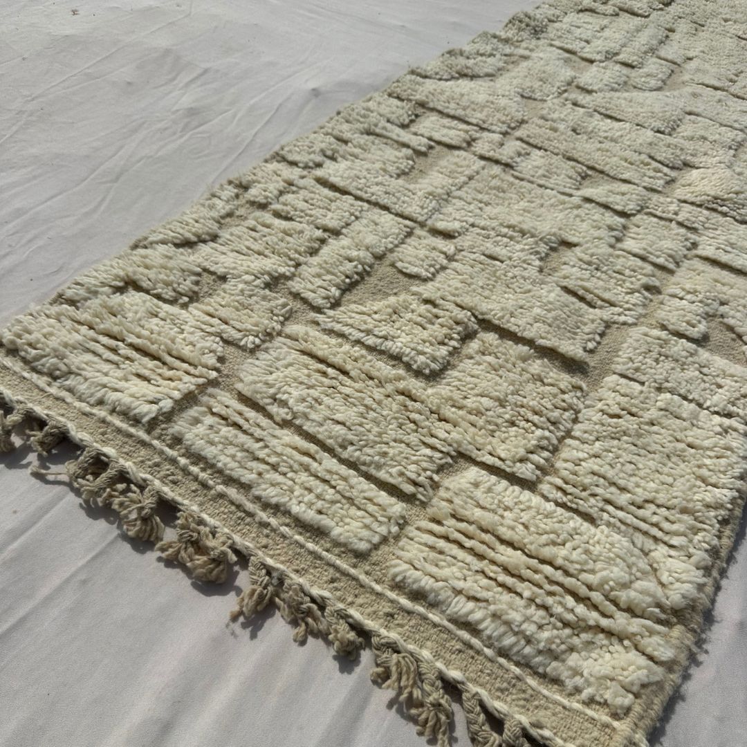 Afonia - Tapis de Couloir Beni Ouarain Ivoire Large a la Mosaique Texturee Ton sur Ton - Tapis Berbere Tisse Main | 89x317 cm