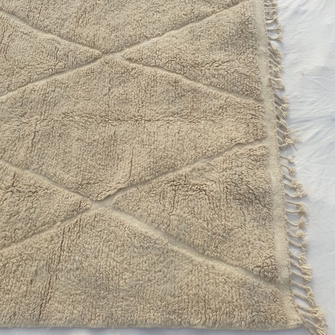 Chaika - Elfenbein Beige Beni Ourain Teppich - Klassisches Rautengitter Geschnitztes Relief Marokkanischer Berber Teppich | 207x281 cm