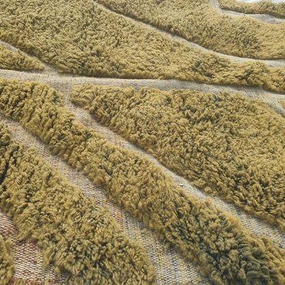 Kwata - Olive Green Beni Ourain Rug - Abstract Organic Branching Line Moroccan Berber Carpet | 5'x7'11" Ft | 153x242 cm