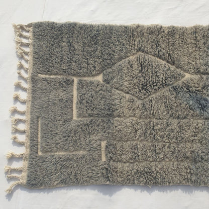 Minayta - Grey Taupe Beni Ourain Accent Rug with Abstract Architectural Line Art - Small Moroccan Berber Carpet | 3'3"x4'9" Ft | 100x145 cm
