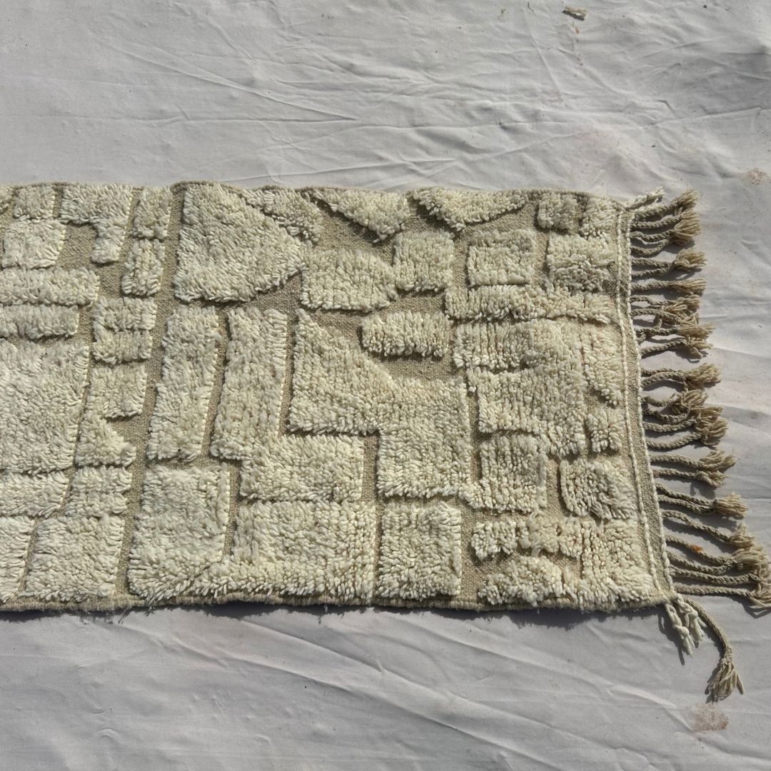 Afonia - Wide Ivory Beni Ourain Runner Rug with Textured Tone-on-Tone Mosaic - Handwoven Berber Carpet | 2'11"x10'4" Ft | 89x317 cm - OunizZ