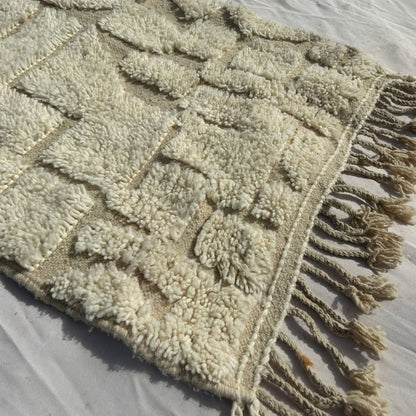 Afonia - Wide Ivory Beni Ourain Runner Rug with Textured Tone-on-Tone Mosaic - Handwoven Berber Carpet | 2'11"x10'4" Ft | 89x317 cm - OunizZ