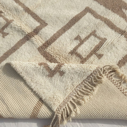Amzada - Beni Ourain Rug with Ivory Field and Scattered Berber Symbol Motifs - Handwoven Berber Carpet | 6'9"x9'11" Ft | 207x303 cm - OunizZ