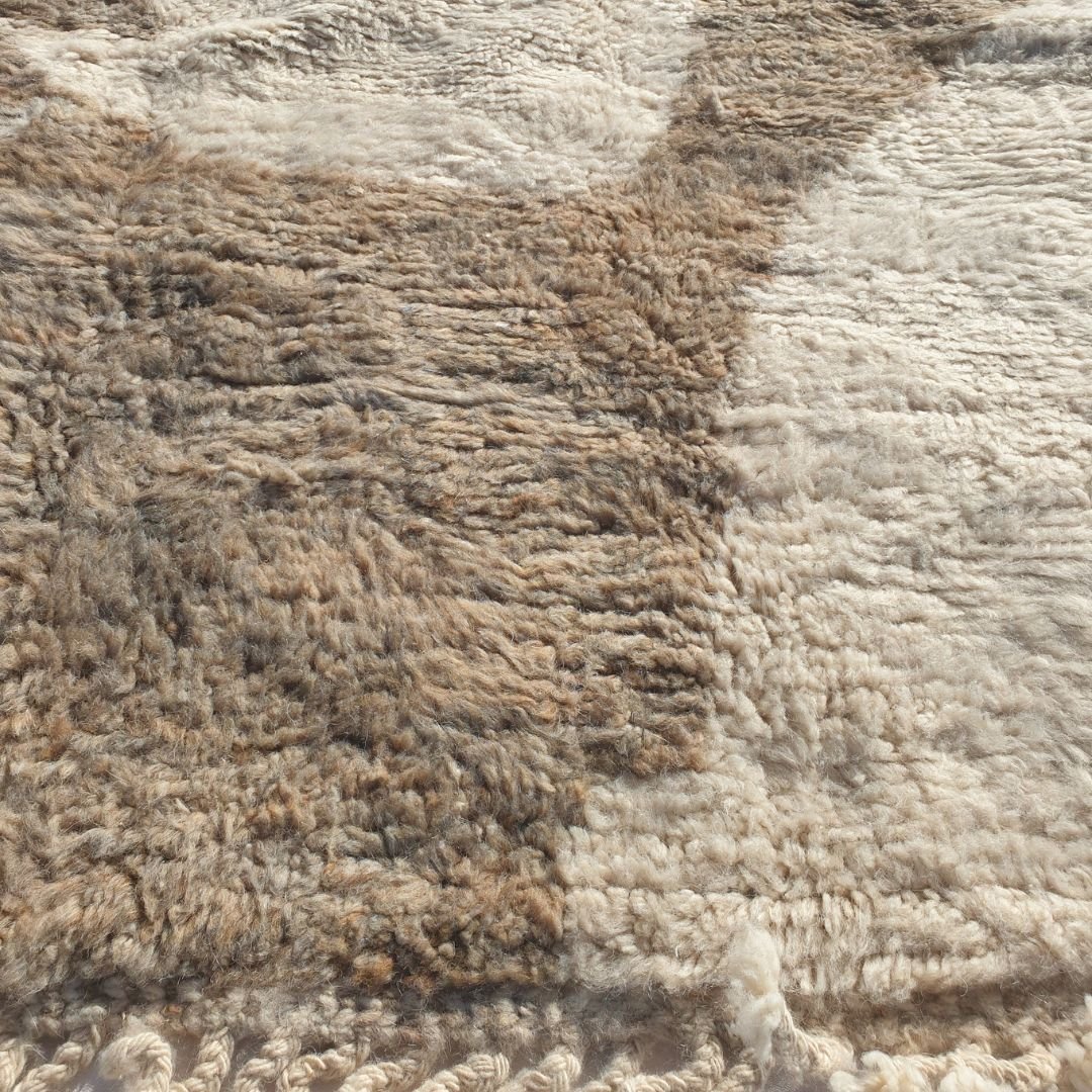 Bagina | 7x10 Beni Ourain Moroccan Rug - Soft Ivory Plush Shag with Brown Geometric Blocks Wool Berber Carpet | 7'5"x10'3" Ft | 226x312 cm - OunizZ