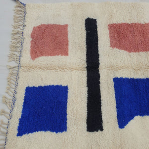Balissa | Moroccan Beni rug 6x9 Ultra Soft | White Beni Ouarain with Pink & Blue | 9'78x6'50 Ft | 298x198 cm - OunizZ