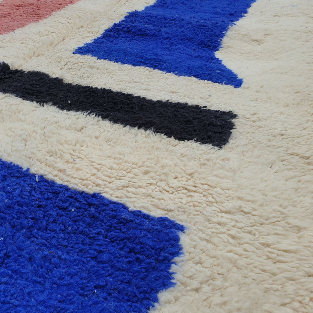 Balissa | Moroccan Beni rug 6x9 Ultra Soft | White Beni Ouarain with Pink & Blue | 9'78x6'50 Ft | 298x198 cm - OunizZ