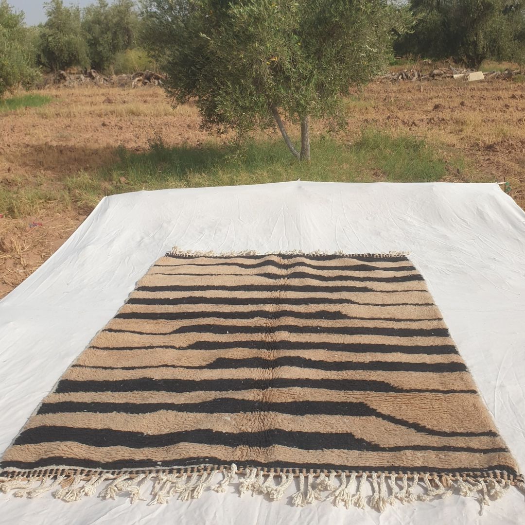 Bolka - 6x8 Bold Striped Beni Ourain Rug in Black and Tan - Handwoven Berber Carpet | 6'2"x8' Ft | 190x242 cm - OunizZ