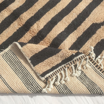 Bolka - 6x8 Bold Striped Beni Ourain Rug in Black and Tan - Handwoven Berber Carpet | 6'2"x8' Ft | 190x242 cm - OunizZ