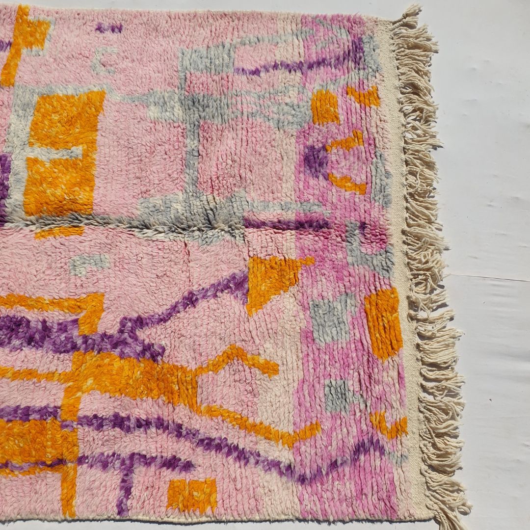 Chabiha - Pink Moroccan Rug 5x8 Boujad | Berber Wool Handmade Carpet | 5x8'7 Ft | 150x260 cm - OunizZ