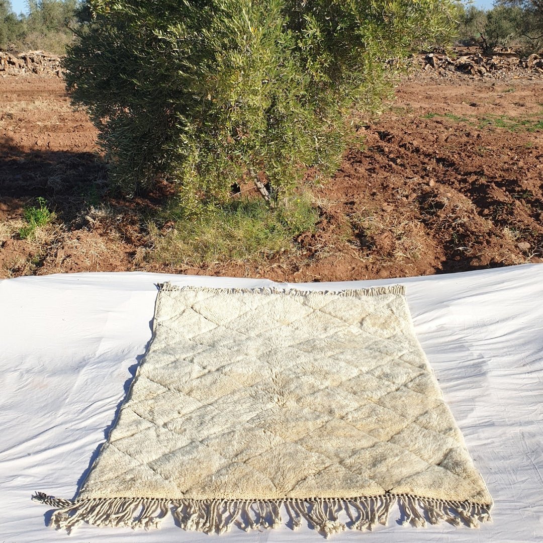 Customized Dilma | Moroccan Beni Mrirt Rug | 10’20x12’60 Ft| 100% wool handmade - OunizZ