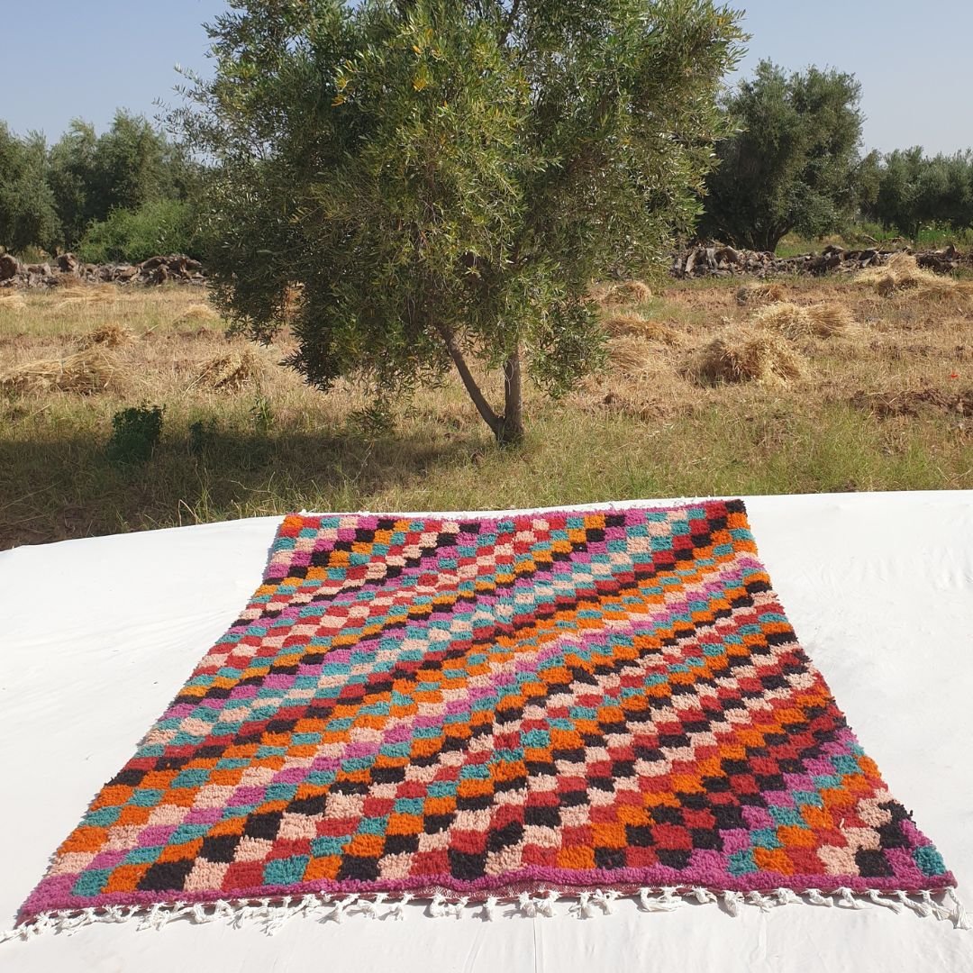 Customized STILA | 6'5x8'50 Ft | Moroccan VINTAGE Checkered Rug | 100% wool handmade - OunizZ