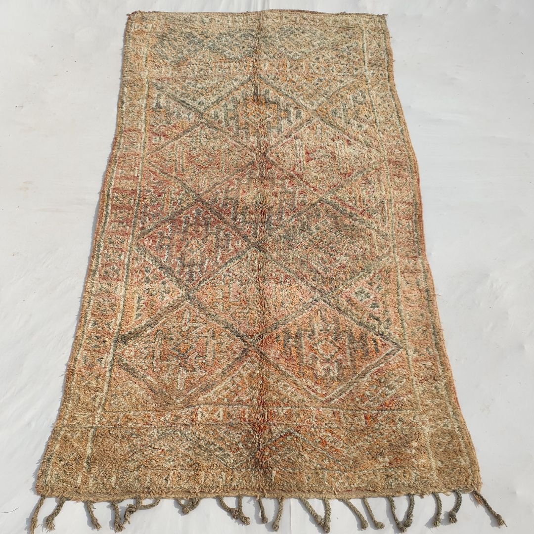 Debri - Peach Vintage Moroccan Rug 5x10 | Berber Authentic Handmade Wool Carpet | 5'30 x 10'20 Ft - 163x310 cm - OunizZ