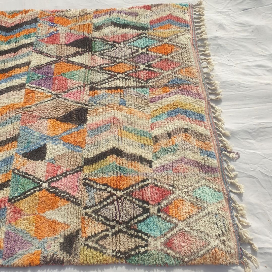 Dowelna - Colorful Moroccan Boujaad Rug with Chevron Bands and Diamond Lattice - Handwoven Berber Carpet | 6'8"x10' Ft | 204x306 cm - OunizZ