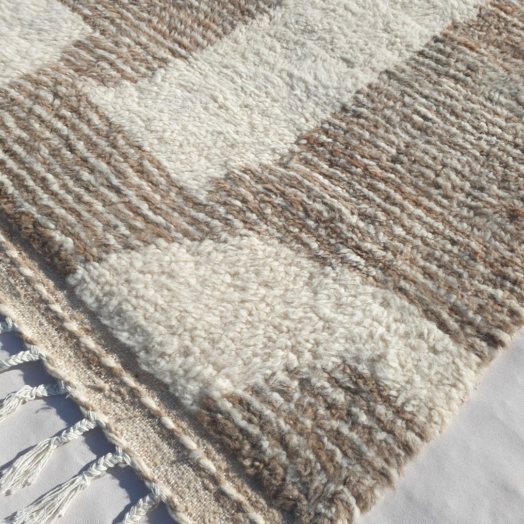 Ghida | 5x8 Beni Ourain Moroccan Rug - Soft Ivory Plush Shag with Beige Vertical Stripes Wool Berber Carpet | 5'4"x8'5" ft | 164x258 cm - OunizZ
