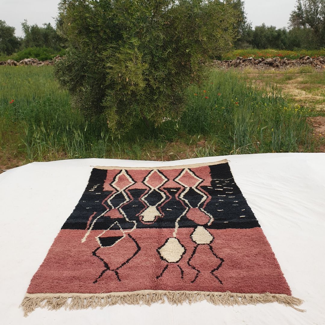 Ghmassa - Moroccan Rug Boujad 6x9 Black & Red Bordeau | Berber Handmade | 9'40x6'60 Ft | 286x200 cm - OunizZ