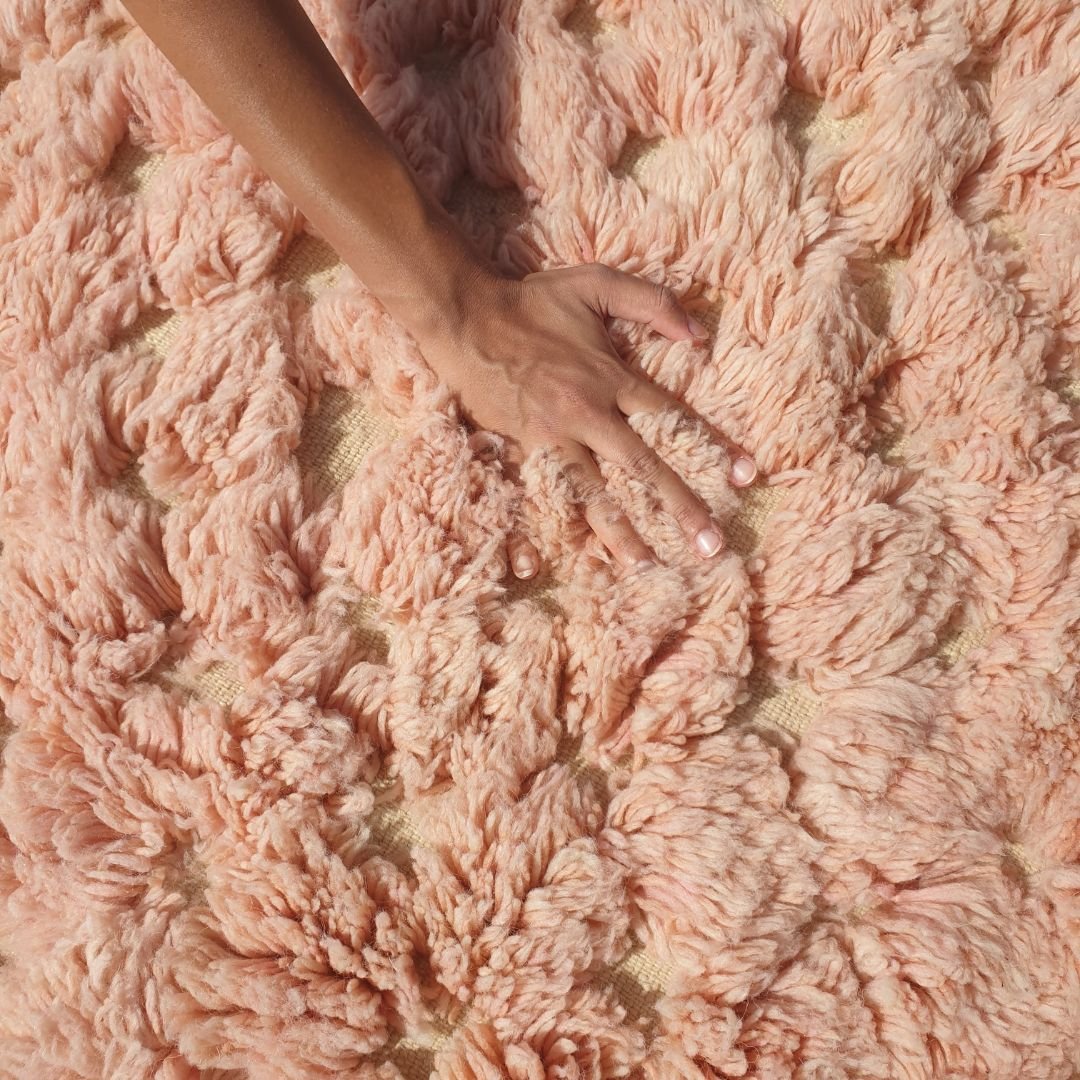 Hanna - 5x8 Soft Pink Moroccan Shag Rug - Luxury Beni Mrirt Wool Rug | 5'28x8'31 ft - 161x253 cm - OunizZ