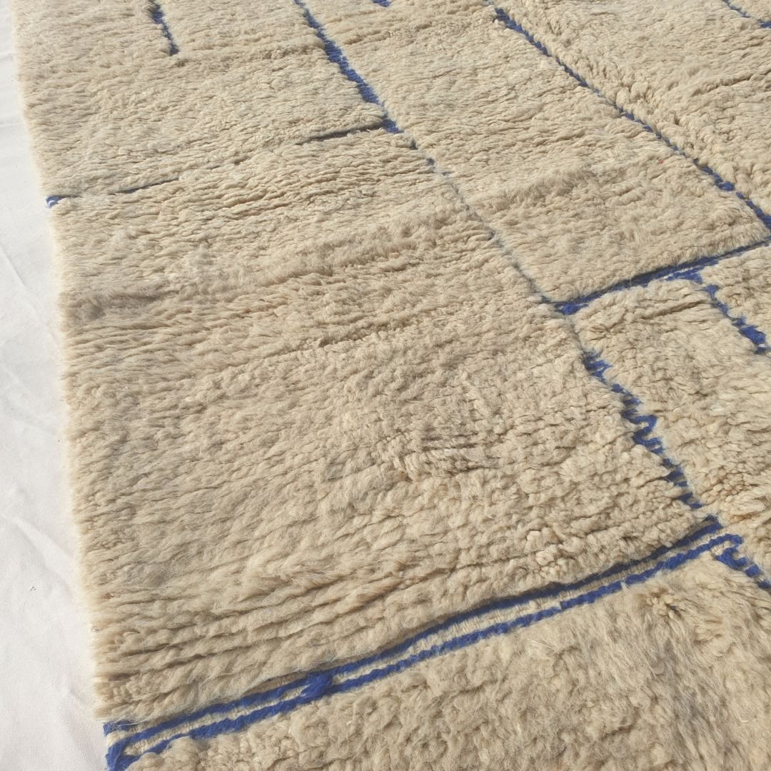 Ifawa - Beni Ourain Rug with Tonal Beige Field and Rare Blue Line Accents - Handwoven Berber Carpet | 6'6"x10'5" Ft | 198x317 cm - OunizZ
