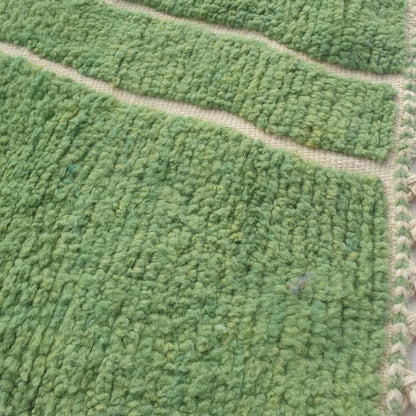 Kara | 3x5 Beni Ourain Rug - Super Soft Moroccan Rug Shag with Vibrant Green Geometric Maze | 3'5"x5'1" Ft | 106x154 cm - OunizZ