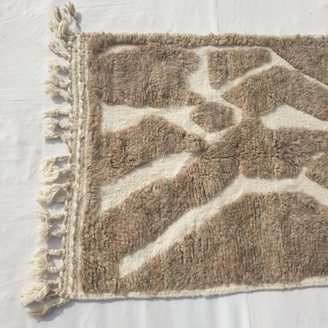 khala | 3x5 Beni Ourain Rug - Super Soft Beige Plush Shag with Cream Geometric Pattern | 3'5"x5'3" Ft | 106x160 cm - OunizZ